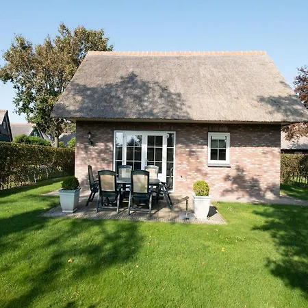 6-person Comfortable Villa, Holiday home *